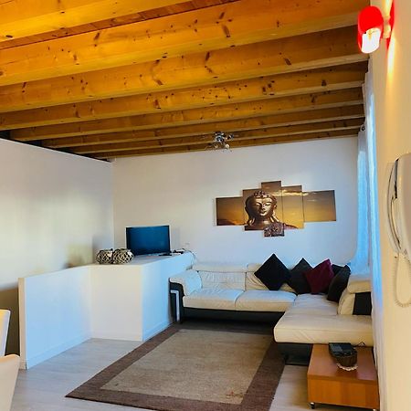 Central Luxury Garden Guest House Местре Екстер'єр фото